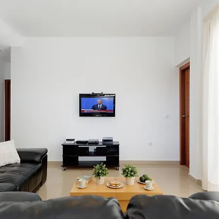 Villa Playa Blanca Sleeps 6 Pool Air Con Wifi